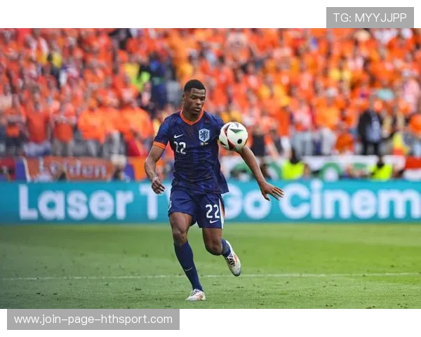 足球瞬间的奇迹:反击中一脚捅射破门的精彩瞬间 足球瞬间的奇迹:反击中一脚捅射破门的精彩瞬间