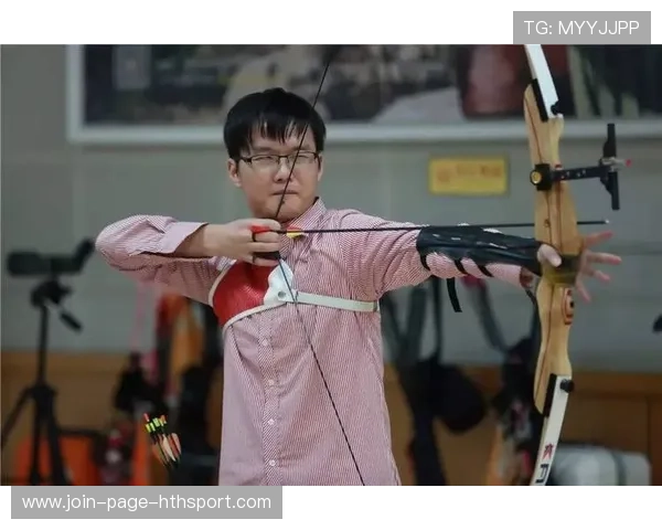 射箭女将训练中闭眼一箭命中红心,心理研究组要约访 射箭女将训练中闭眼一箭命中红心,心理研究组要约访